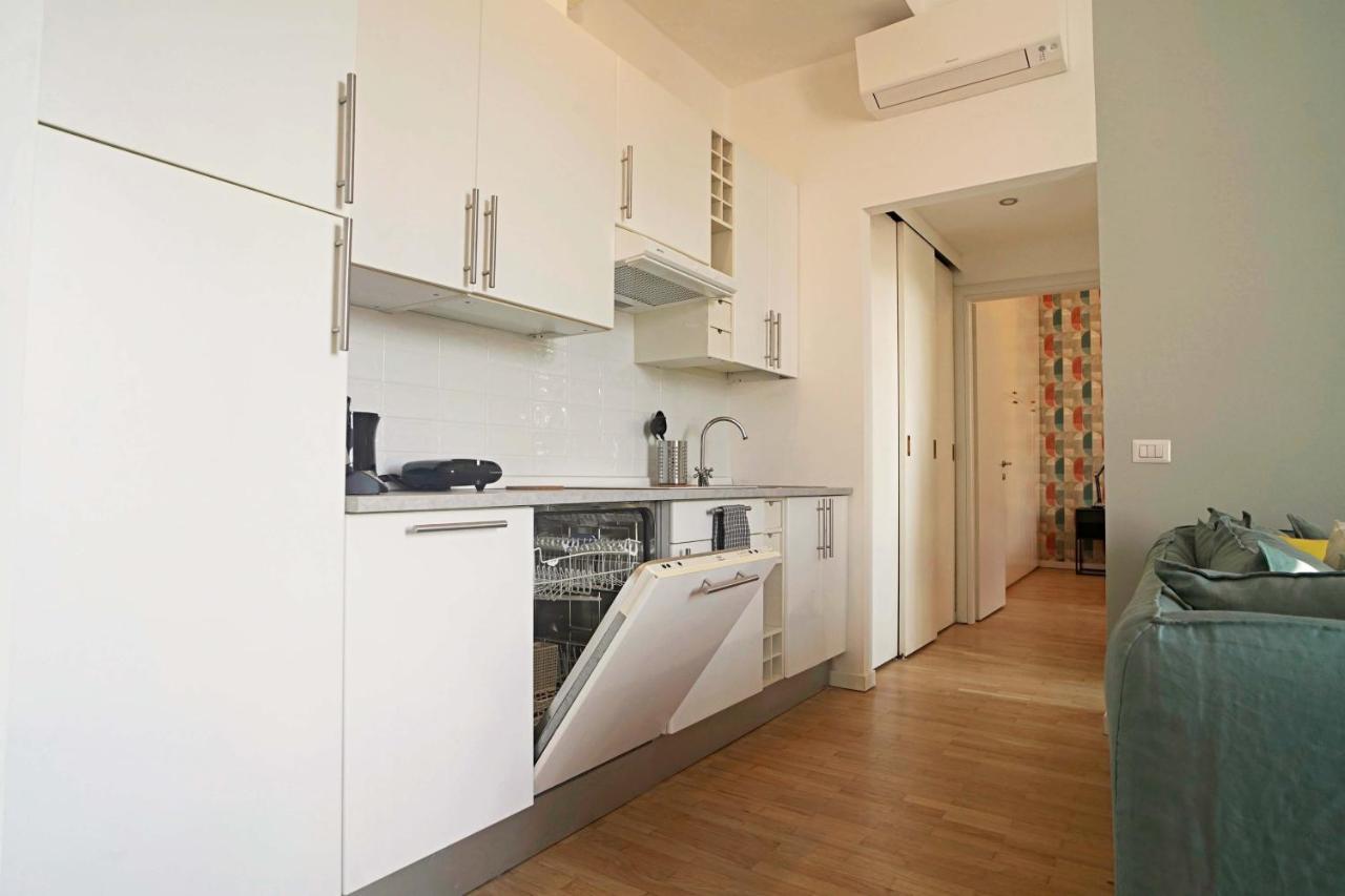 Elegant Apartment Near Brera Area มิลาน ภายนอก รูปภาพ